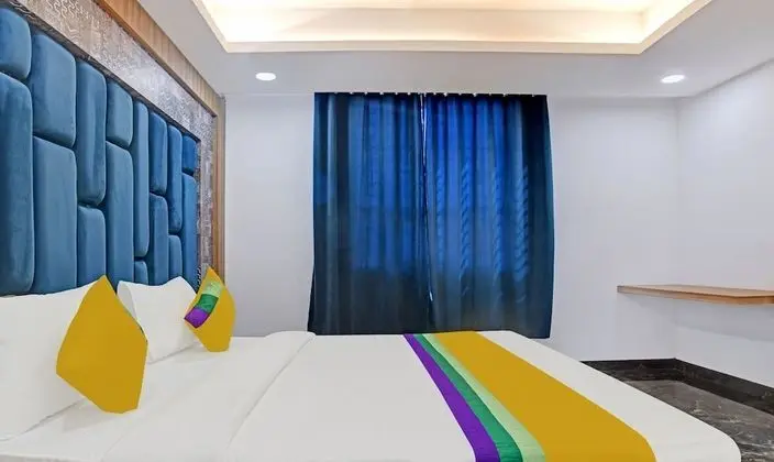 Premium Tek Büyük Yataklı Oda