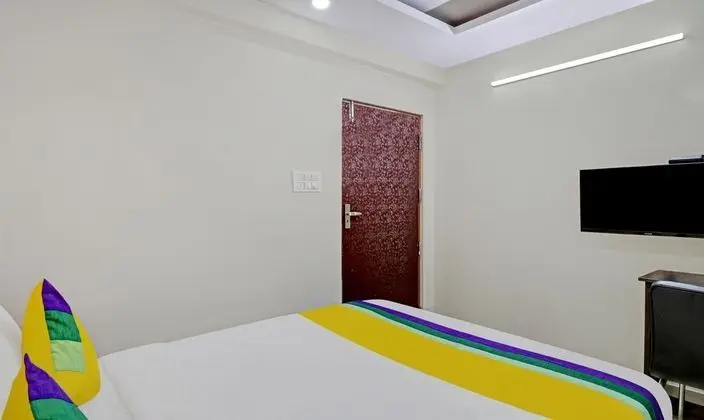 Standard Tek Büyük Yataklı Oda