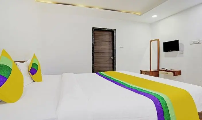 Deluxe Tek Büyük Yataklı Oda