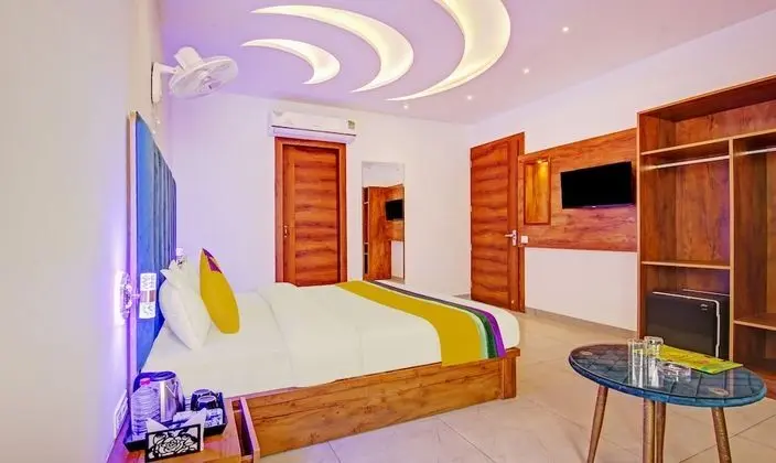 Deluxe Tek Büyük Yataklı Oda