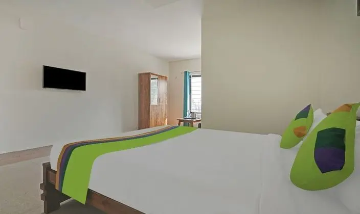 Standard Tek Büyük Yataklı Oda