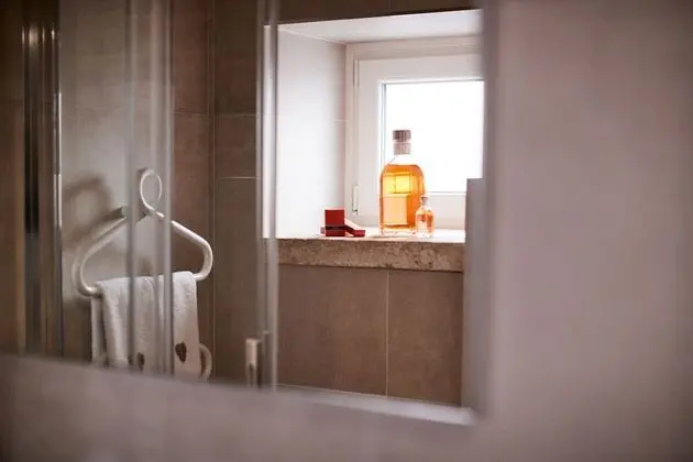 Junior Tek Büyük Yataklı Oda