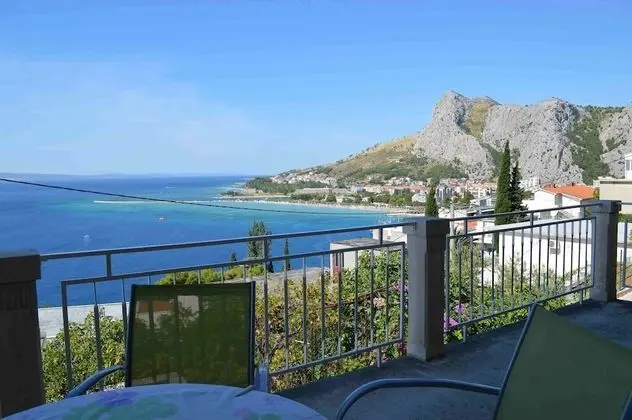 Apart Daire (Iva - with beautiful view - A1(4+1))