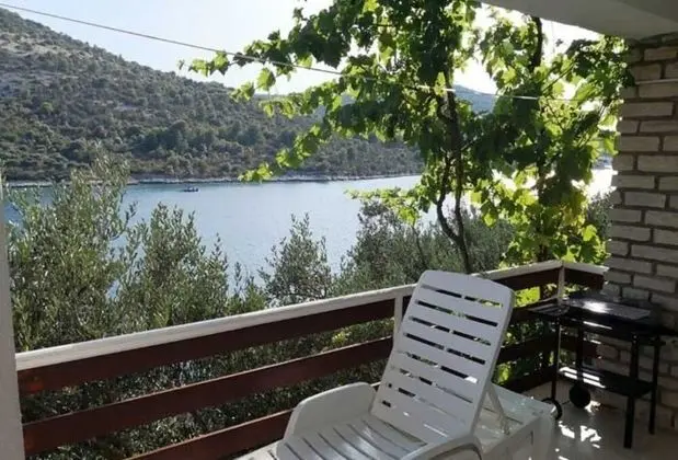 Apart Daire (Ivan  - 15 m from beach - A1(7))