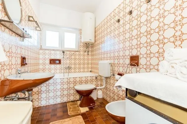 Apart Daire (Ivan - 15 m from beach - A1(7+1))