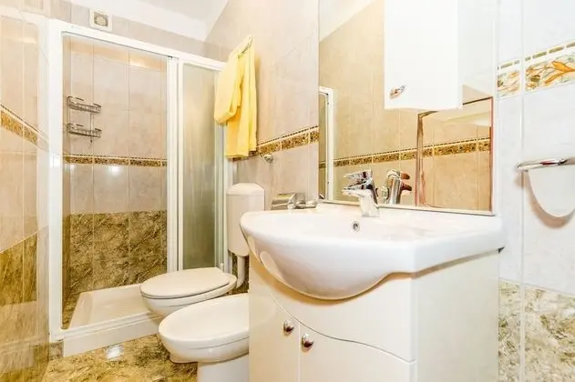 Apart Daire (Ivan - 15 m from beach - A1(7+1))