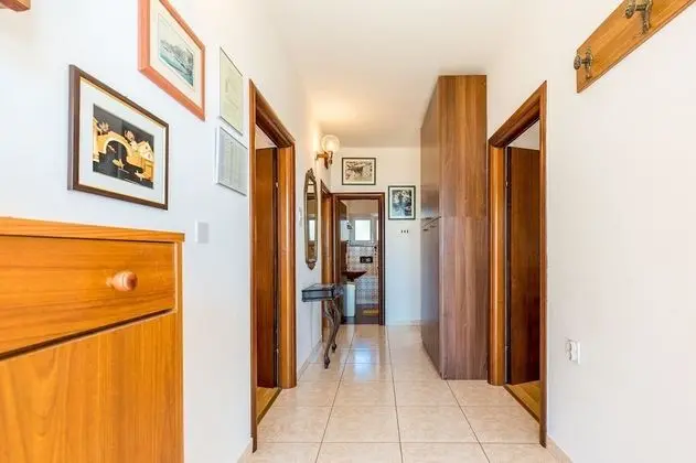 Apart Daire (Ivan - 15 m from beach - A1(7+1))