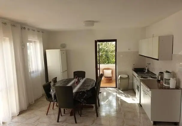 Apart Daire (Ivan - 35 m from sea - A2-kat(6))