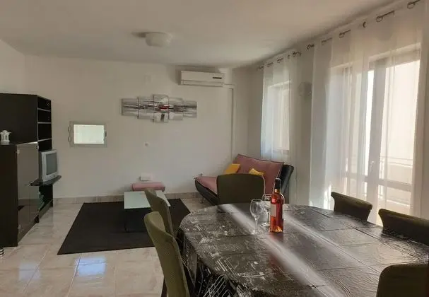 Apart Daire (Ivan - 35 m from sea - A2-kat(6))