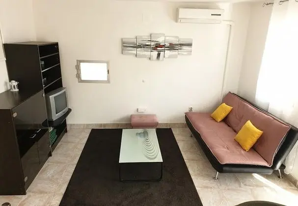 Apart Daire (Ivan - 35 m from sea - A2-kat(6))