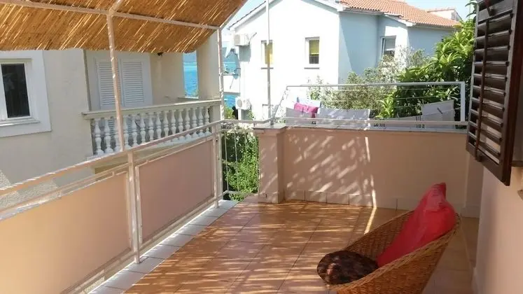 Apart Daire (Ivan - 35 m from sea - A2-kat(6))