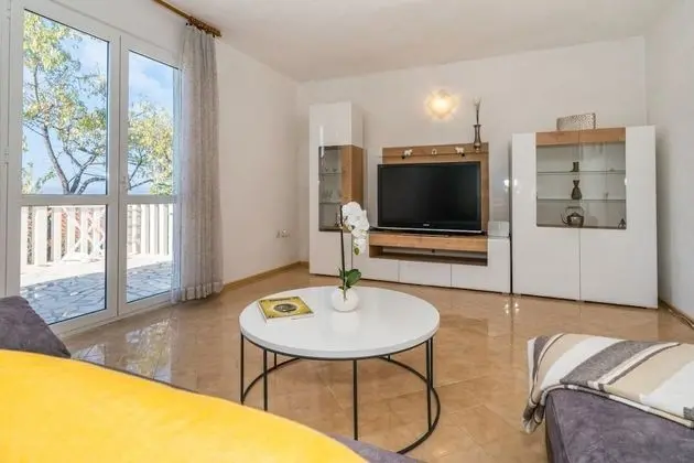 Apart Daire (Ivan - 60 m from sea - A1(4))