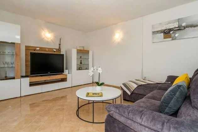 Apart Daire (Ivan - 60 m from sea - A1(4))
