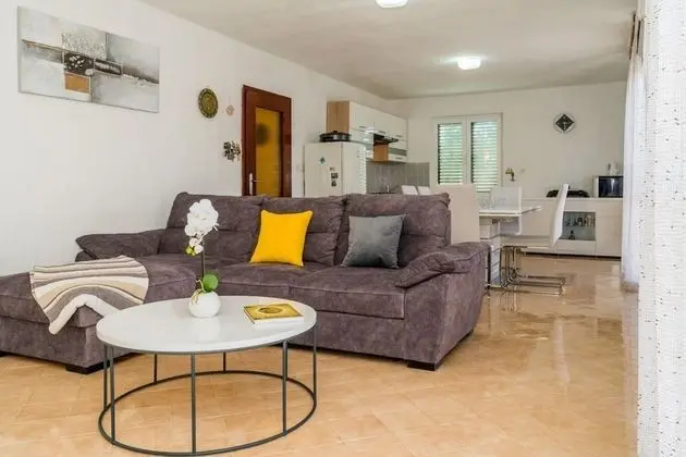 Apart Daire (Ivan - 60 m from sea - A1(4))