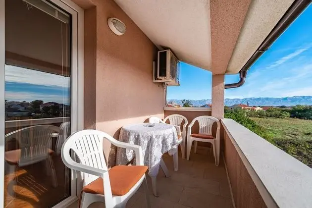 Apart Daire (Ivan - modern & close to center - A2()