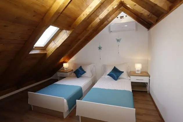 Ev (Ivan - open pool - H(6+4))