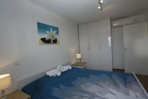 Ev (Ivan - open pool - H(6+4))