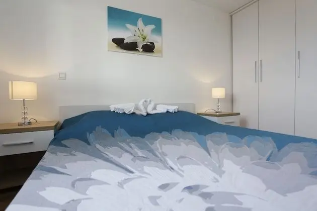 Ev (Ivan - open pool - H(6+4))