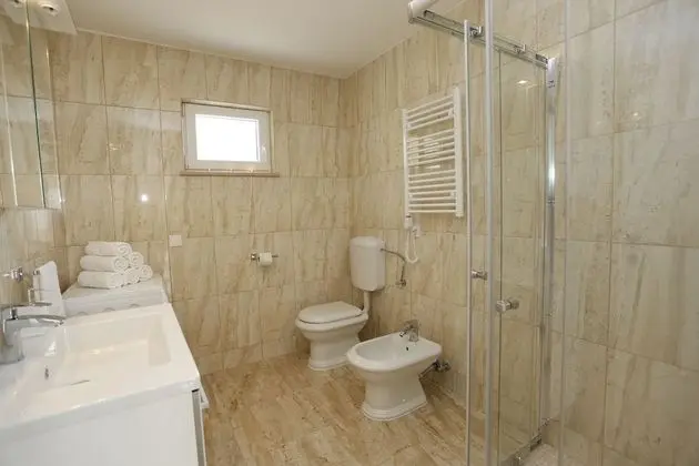 Ev (Ivan - open pool - H(6+4))