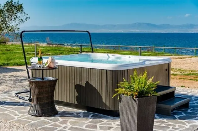 Ev (Ivan - open pool - H(6+4))