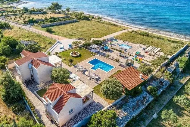 Ev (Ivan - open pool - H(6+4))