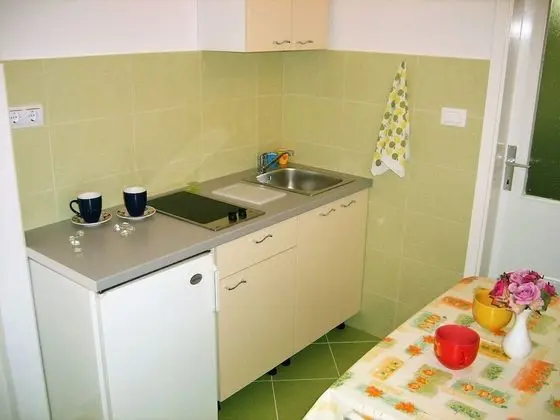 Apart Daire (Ivan - with parking - A4(3))