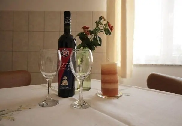 Apart Daire (Ivan Z - 10 m from sea - A4(2))