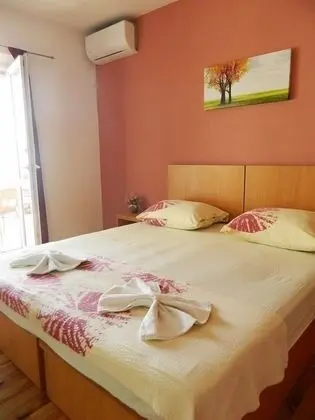 Apart Daire (Ivan Z - 120m from the sea - A2(2))