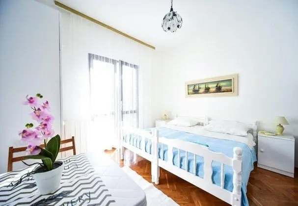 Apart Daire (Ivan Z2 - 250 m from beach - A1(8))