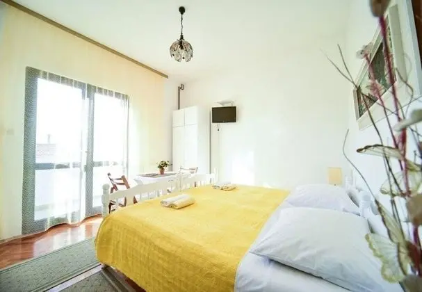 Apart Daire (Ivan Z2 - 250 m from beach - A1(8))