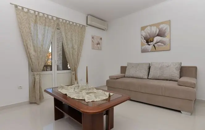 Apart Daire, 2 Yatak Odası (Cvita)