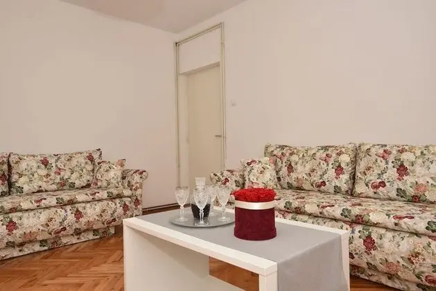 Apart Daire, 2 Yatak Odası (Snjezana)