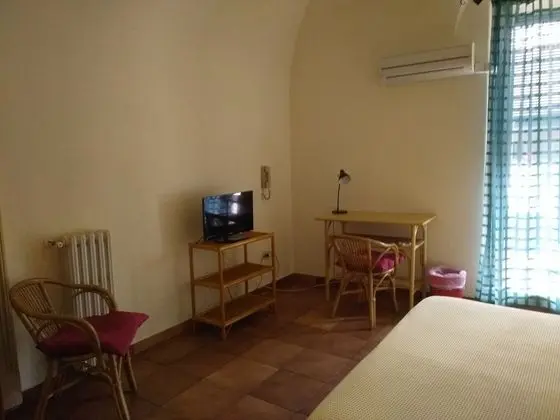 Standard Tek Büyük Yataklı Oda, Banyolu/Duşlu