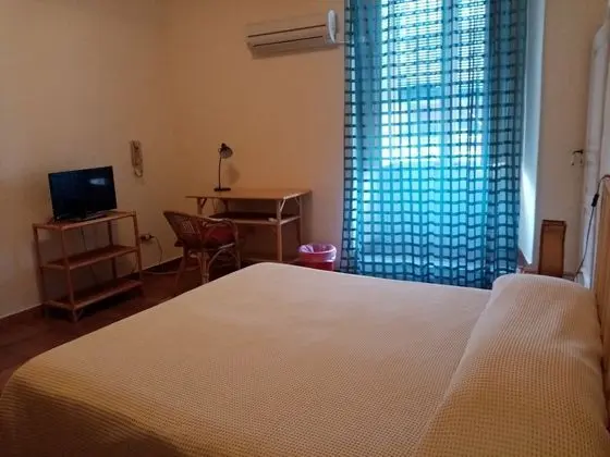 Standard Tek Büyük Yataklı Oda, Banyolu/Duşlu