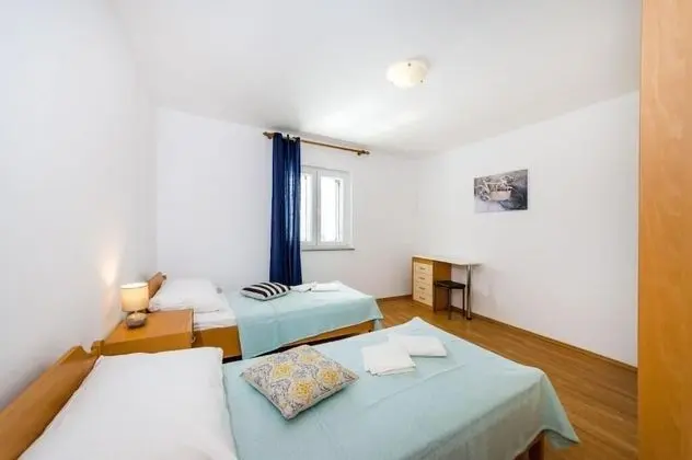 Apart Daire (Ivanac - close to the beach - A1 (6+2)