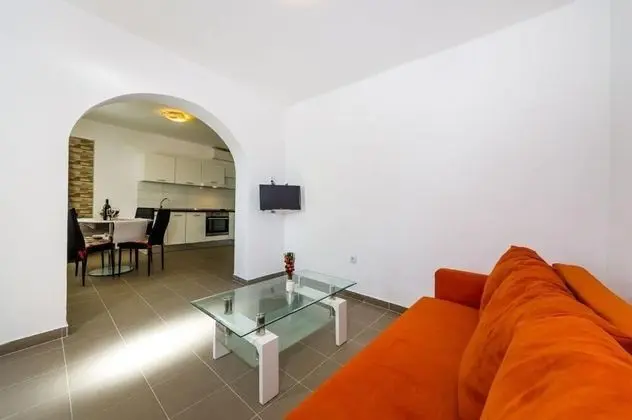 Apart Daire (Ivanac - close to the beach - A1 (6+2)