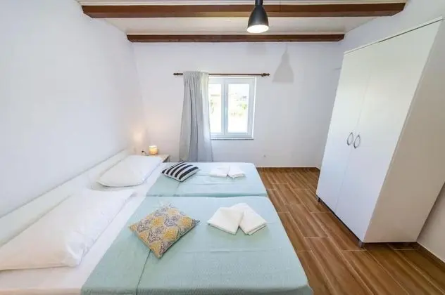 Apart Daire (Ivanac - close to the beach - A3 (2+2)