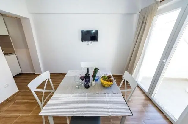 Apart Daire (Ivanac - close to the beach - A3 (2+2)