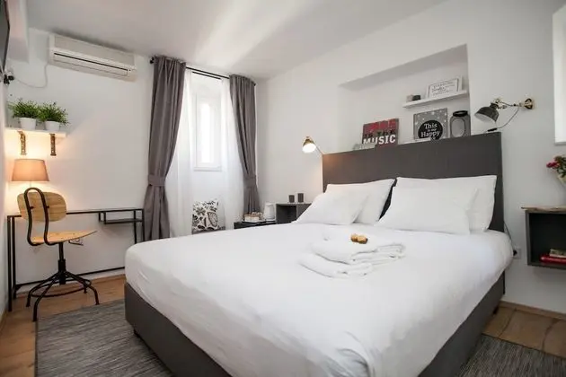 Deluxe Tek Büyük Yataklı Oda, 1 Büyük (Queen) Boy Yatak