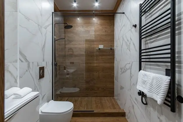 Luxury Oda