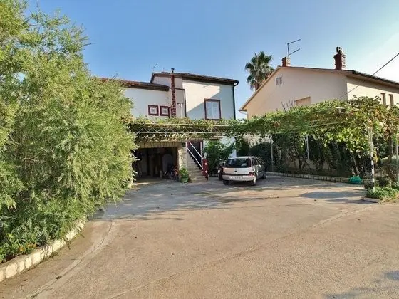 Apart Daire (Ivans - with parking - A3(4))