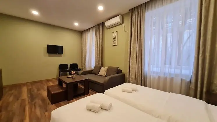 Standard Dört Kişilik Oda (202)