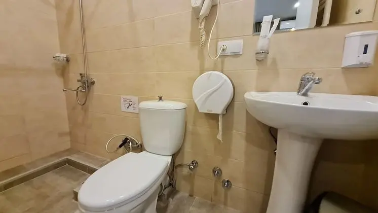 Standard Dört Kişilik Oda (202)