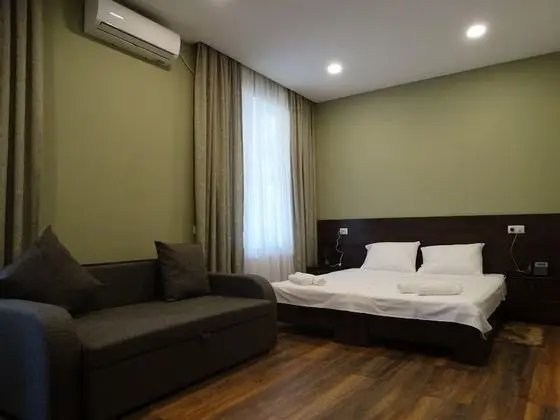 Standard Dört Kişilik Oda (202)