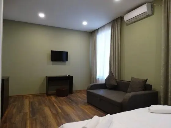 Standard Dört Kişilik Oda (202)