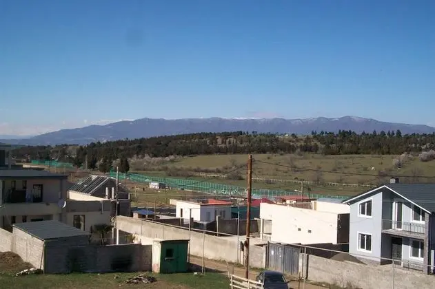Basic Üç Kişilik Oda, Dağ Manzaralı