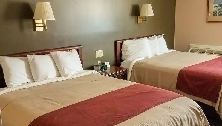 Oda, 2 Büyük (Queen) Boy Yatak, Sigara İçilmez, Banyolu/Duşlu