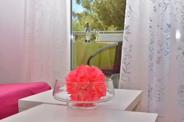 Apart Daire (Ivi - 100 m from pebble beach - A1(2+)