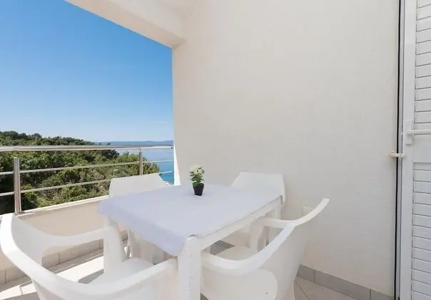 Apart Daire (Ivi - 100 m from pebble beach - A5(2+)