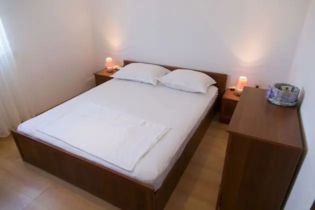 Apart Daire (Ivica - 150 m from sea - A1(7))